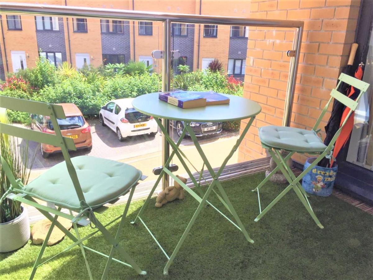 Stunning Apartment, Balconies, Private Beach, Coast Path Charlestown (Cornwall) Exteriör bild